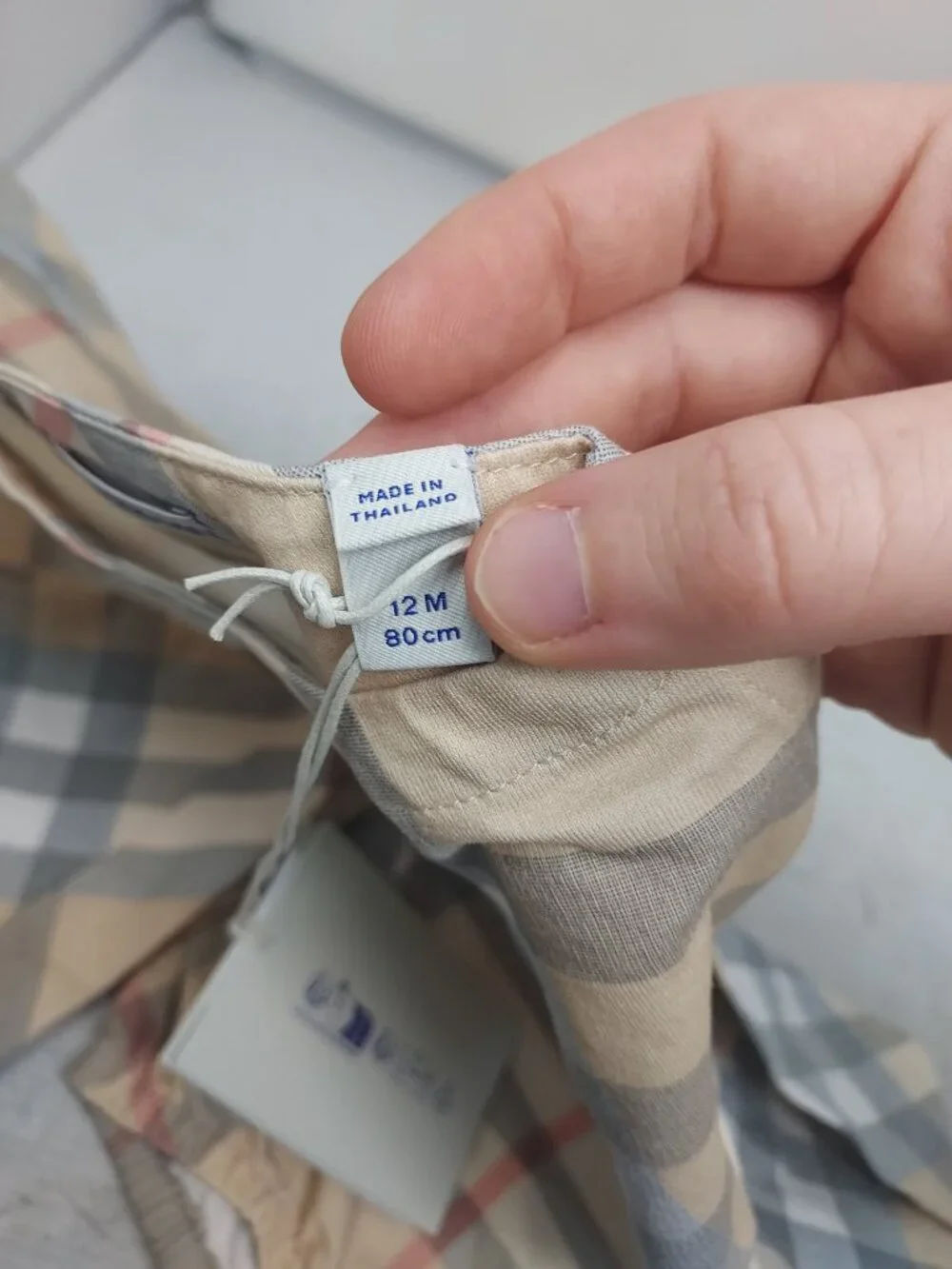 BURBERRY Baby Check Bodysuit Hat Box Size 12 Months New